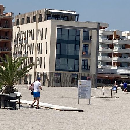 Beach Rooms Roberta Mamaia Exterior foto