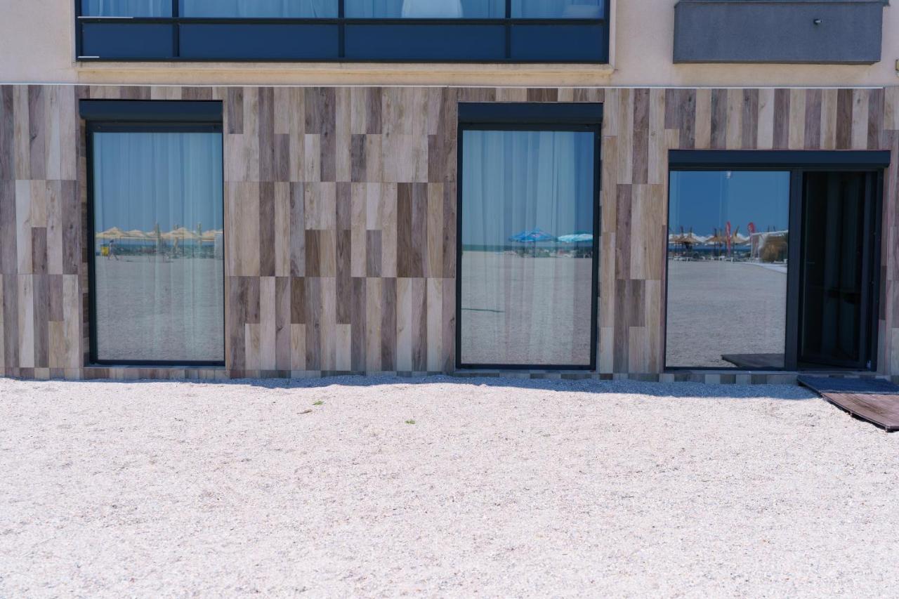 Beach Rooms Roberta Mamaia Exterior foto