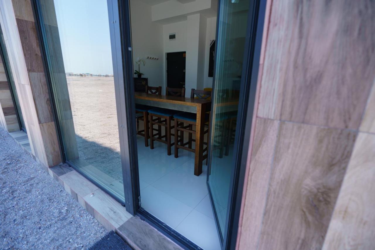 Beach Rooms Roberta Mamaia Exterior foto